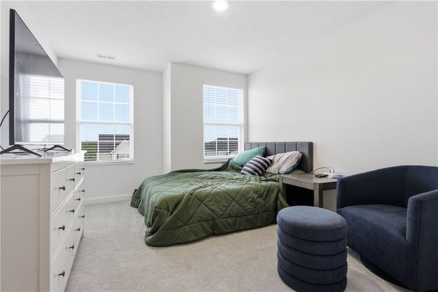 2654 Salerno Dr, Collier Twp, PA 15071