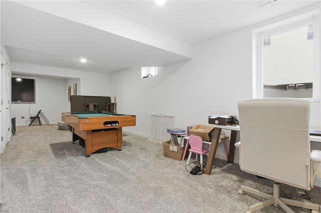 2654 Salerno Dr, Collier Twp, PA 15071