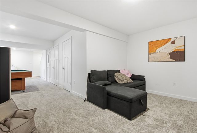 2654 Salerno Dr, Collier Twp, PA 15071