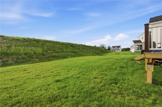 2654 Salerno Dr, Collier Twp, PA 15071