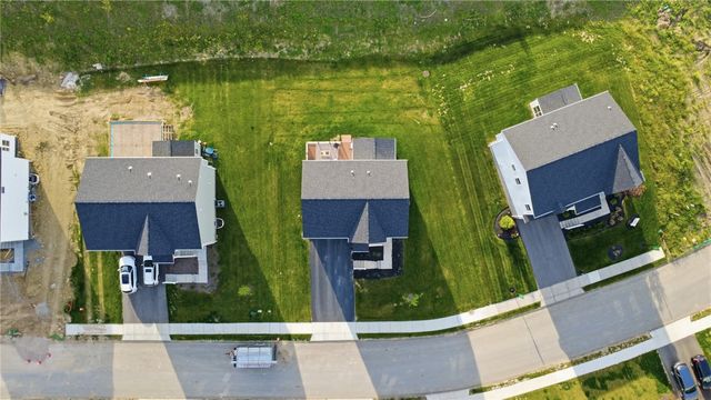 2654 Salerno Dr, Collier Twp, PA 15071