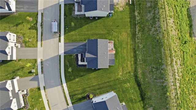 2654 Salerno Dr, Collier Twp, PA 15071