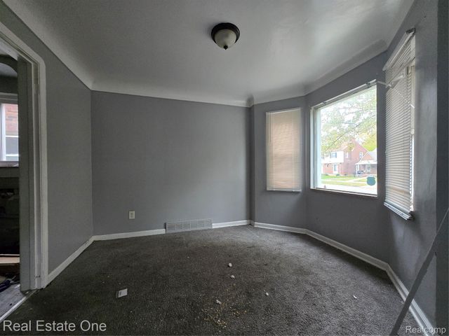 5798 Oldtown Street, Detroit, MI 48224