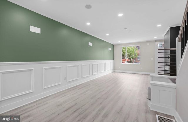 2180 E CUMBERLAND ST, Philadelphia, PA 19125