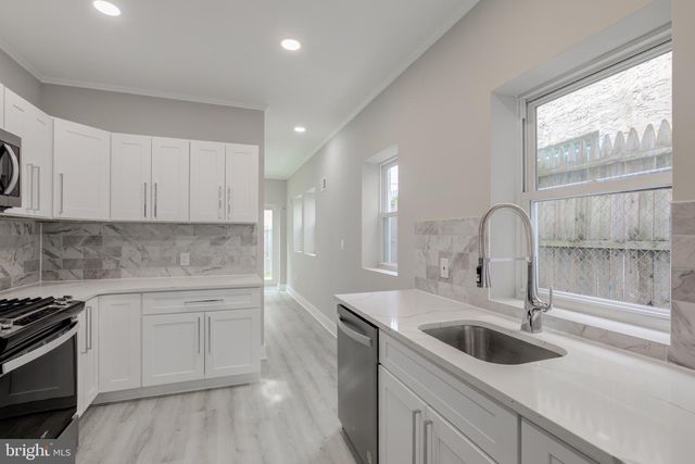 2180 E CUMBERLAND ST, Philadelphia, PA 19125