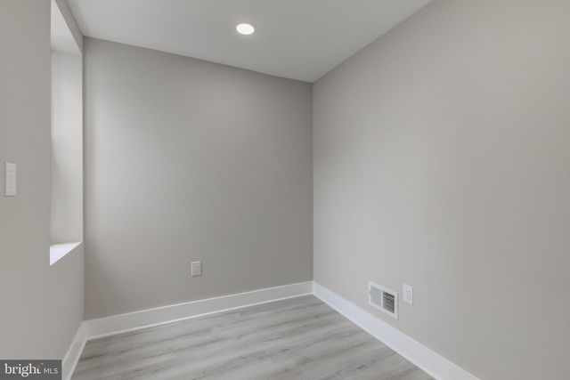 2180 E CUMBERLAND ST, Philadelphia, PA 19125