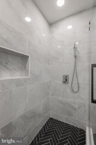 2180 E CUMBERLAND ST, Philadelphia, PA 19125