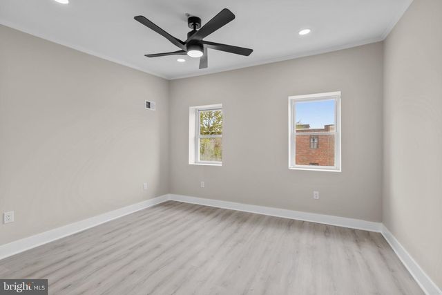 2180 E CUMBERLAND ST, Philadelphia, PA 19125