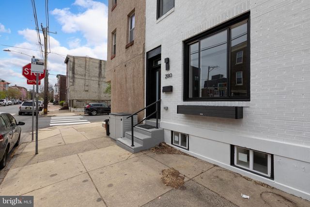 2180 E CUMBERLAND ST, Philadelphia, PA 19125