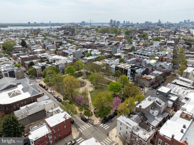 2180 E CUMBERLAND ST, Philadelphia, PA 19125