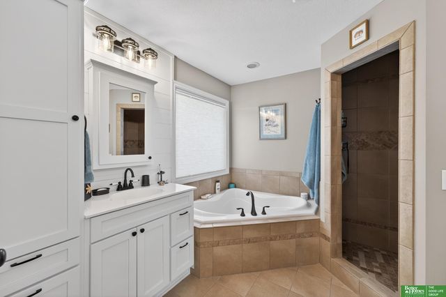 4741 S 177th Street, Omaha, NE 68135