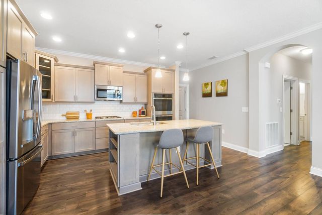 510 Garden Gate Lane, Lewis Center, OH 43035