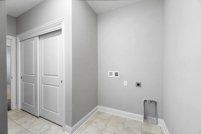 510 Garden Gate Lane, Lewis Center, OH 43035