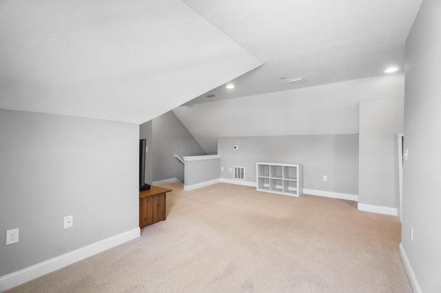 510 Garden Gate Lane, Lewis Center, OH 43035