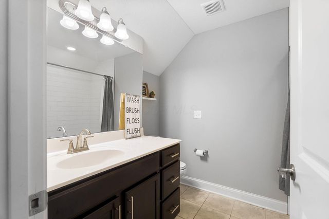 510 Garden Gate Lane, Lewis Center, OH 43035