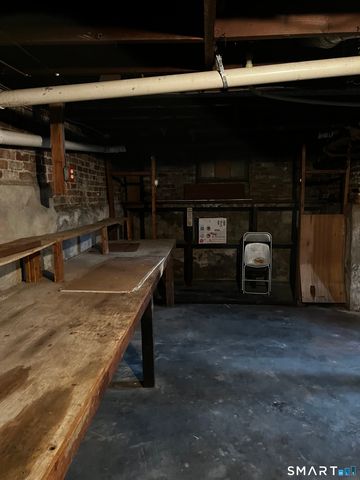 456 East Main Street, Norwich, CT 06360