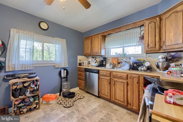 1024 VICTOR ST, Lebanon, PA 17042