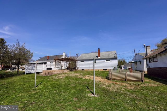 1024 VICTOR ST, Lebanon, PA 17042