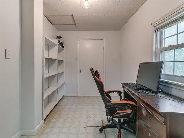 6823 S Kleiner Avenue, Oklahoma City, OK 73097