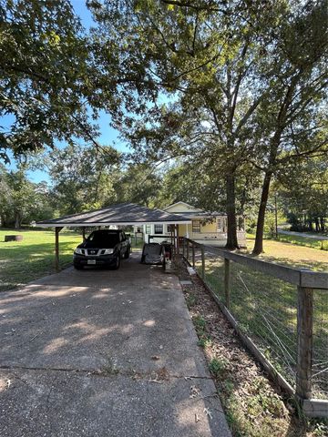 437 Gov Wood Drive, Point Blank, TX 77364