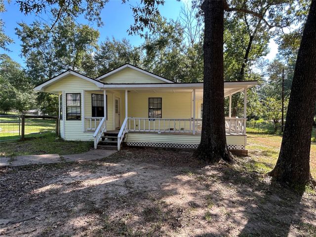 437 Gov Wood Drive, Point Blank, TX 77364