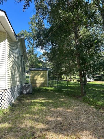 437 Gov Wood Drive, Point Blank, TX 77364