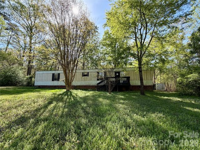 150 Heatherwood Court, Clover, SC 29710