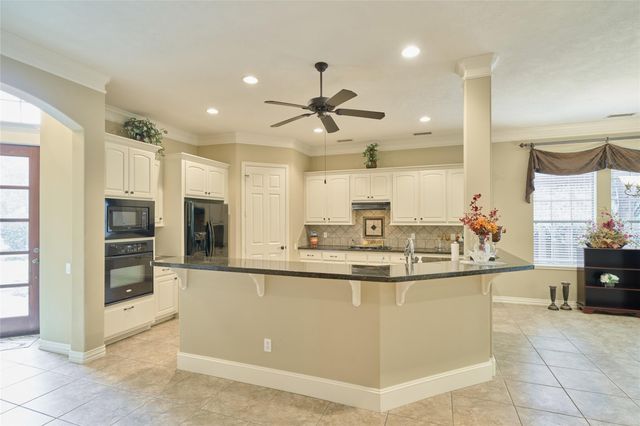 11130 Hunters Landing, Montgomery, TX 77356