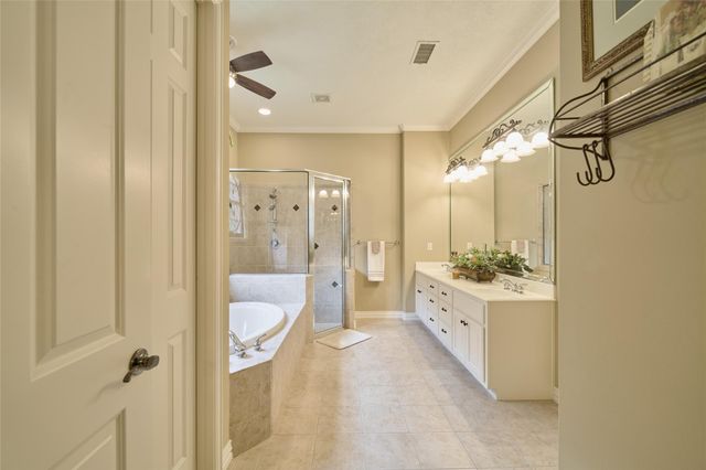 11130 Hunters Landing, Montgomery, TX 77356