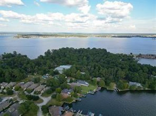 11130 Hunters Landing, Montgomery, TX 77356