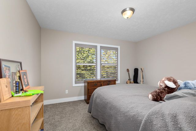 3459 Wolven Ridge Drive, Rockford, MI 49341