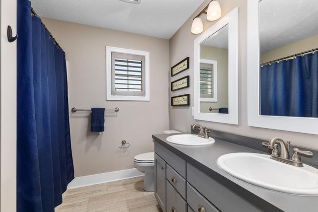 3459 Wolven Ridge Drive, Rockford, MI 49341