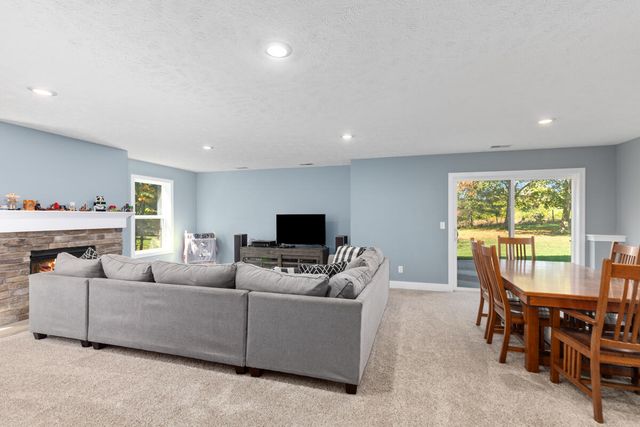 3459 Wolven Ridge Drive, Rockford, MI 49341