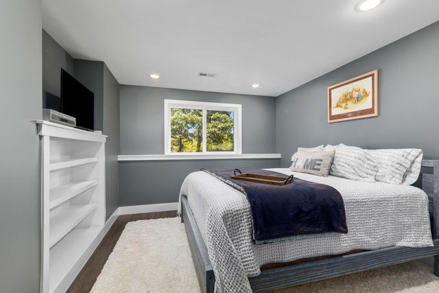 3459 Wolven Ridge Drive, Rockford, MI 49341