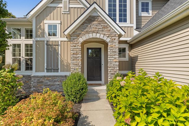 3459 Wolven Ridge Drive, Rockford, MI 49341