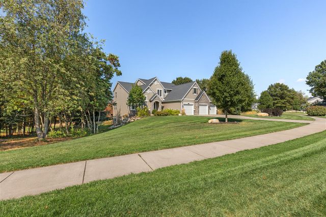 3459 Wolven Ridge Drive, Rockford, MI 49341