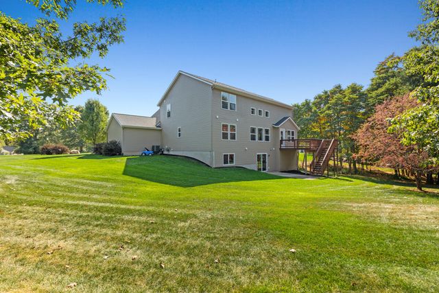 3459 Wolven Ridge Drive, Rockford, MI 49341