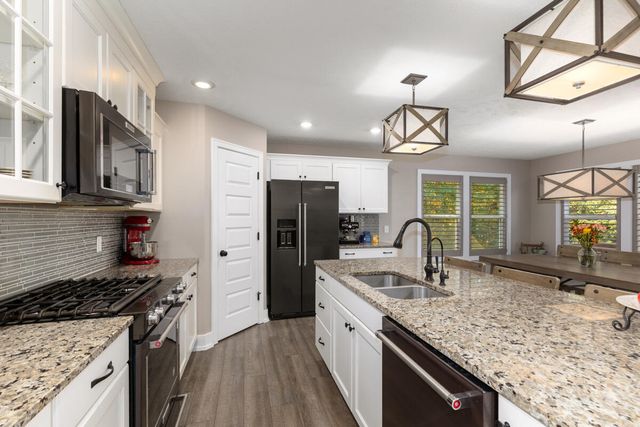 3459 Wolven Ridge Drive, Rockford, MI 49341