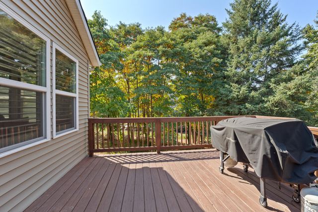 3459 Wolven Ridge Drive, Rockford, MI 49341