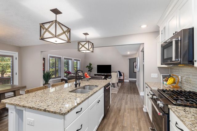 3459 Wolven Ridge Drive, Rockford, MI 49341