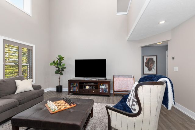 3459 Wolven Ridge Drive, Rockford, MI 49341