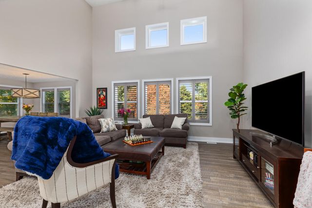 3459 Wolven Ridge Drive, Rockford, MI 49341