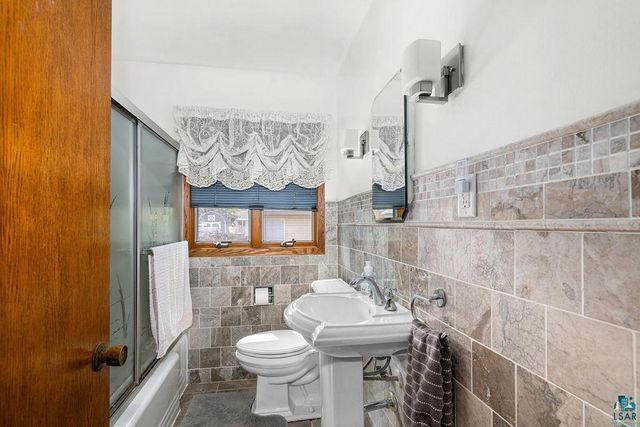 1724 E 3rd St, Superior, WI 54880
