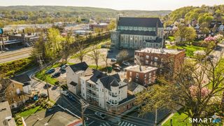 985 Bank Street, Waterbury, CT 06708