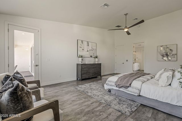 3834 E CLARENDON Avenue, Phoenix, AZ 85018