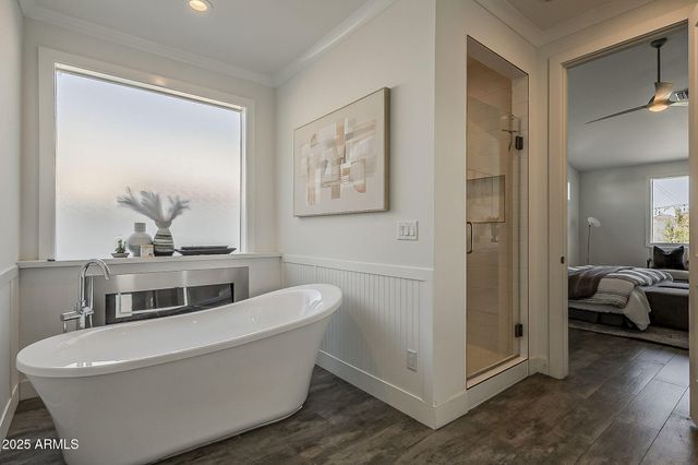 3834 E CLARENDON Avenue, Phoenix, AZ 85018
