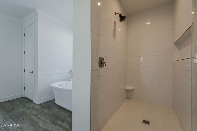3834 E CLARENDON Avenue, Phoenix, AZ 85018