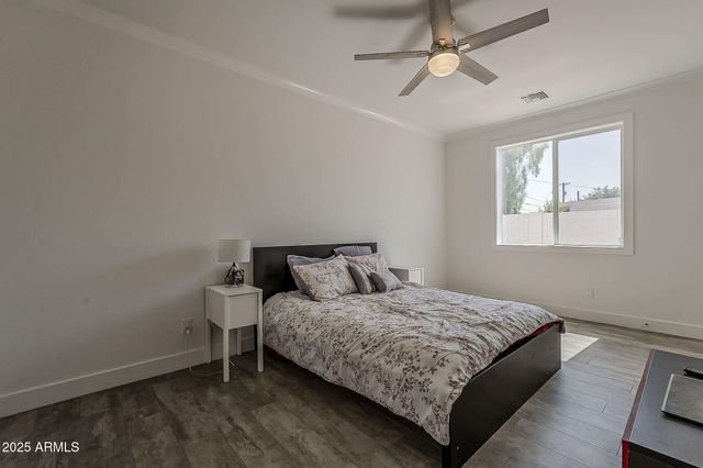 3834 E CLARENDON Avenue, Phoenix, AZ 85018