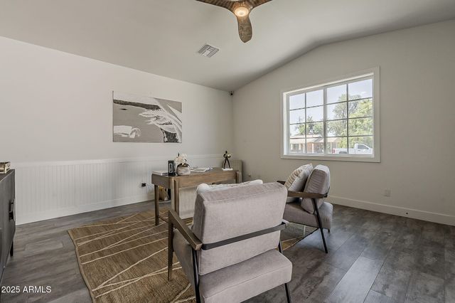 3834 E CLARENDON Avenue, Phoenix, AZ 85018