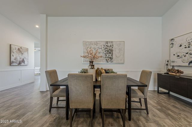 3834 E CLARENDON Avenue, Phoenix, AZ 85018